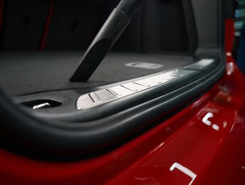 Interior vacuum and detail